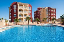 Nowoczesny apartament z wspólnym basenem w Los Alcazares