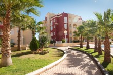 Nowoczesny apartament z wspólnym basenem w Los Alcazares