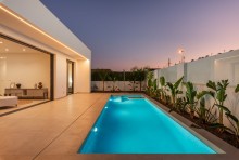 Magnificent villa with swimming pool and solarium