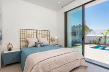 Magnificent villa with swimming pool and solarium
