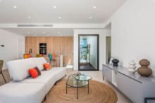 Magnificent villa with swimming pool and solarium