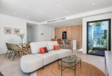Magnificent villa with swimming pool and solarium