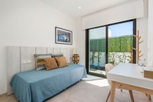 Magnificent villa with swimming pool and solarium