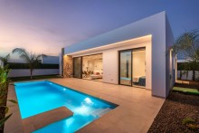 Magnificent villa with swimming pool and solarium