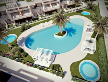 Spectacular Apartment with a Private Solarium and Shared Pool in Torrevieja